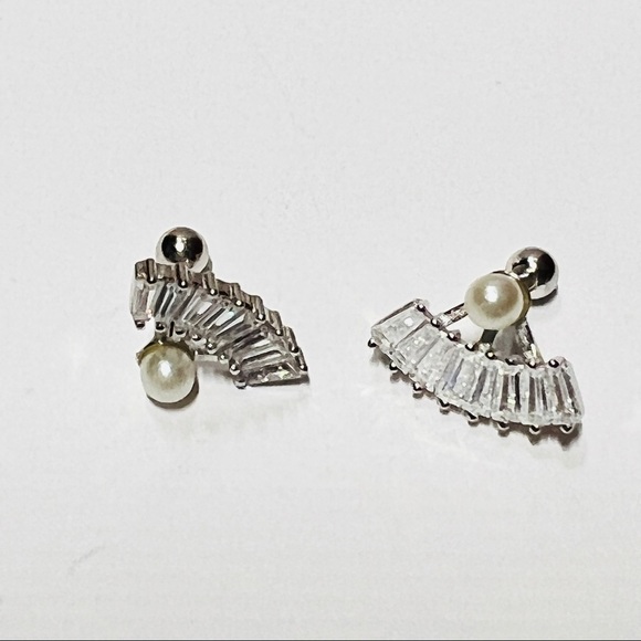 Silk Hand Fan Pearl Baguette Crystal CZ Silver S925 Stud Earring 1pc - Picture 8 of 11